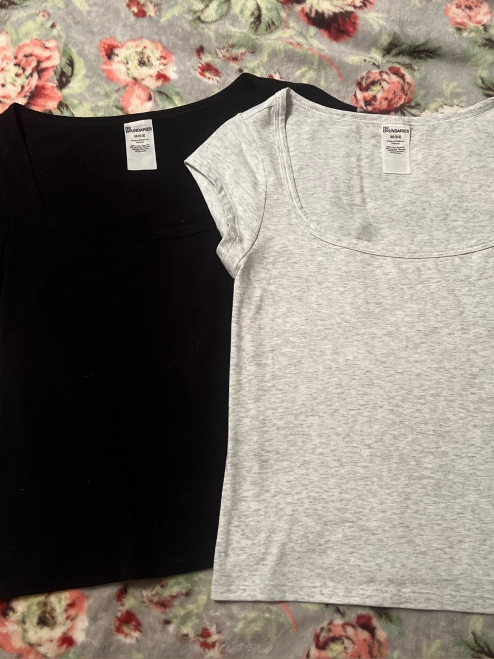 NoBo Boat Scoop Neck Black & Heather Gray Tee Bundle Sz XS